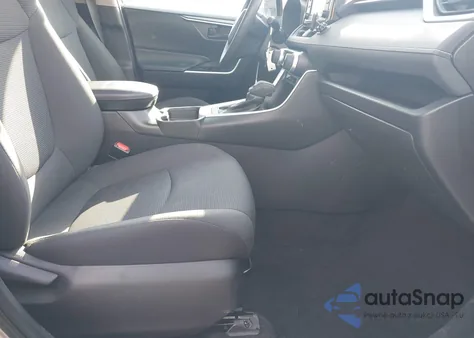 2020 Toyota Rav4 Le z USA, uszkodzony, nr VIN 2T3K1RFV7LC062171